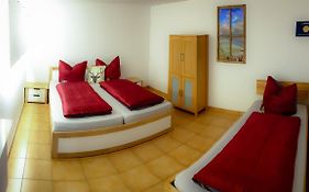 zentral Gästezimmer Haag i OB eigenes Apartment