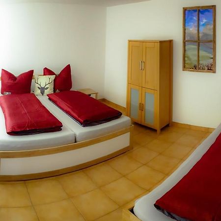zentral Gästezimmer Haag i OB eigenes Apartment Haag in Oberbayern Exterior foto